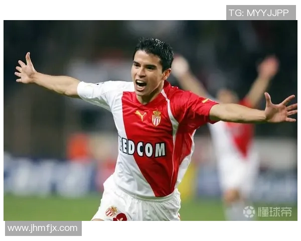 足球明星萨维奥拉的传奇职业生涯与对足球的深远影响探讨 足球明星萨维奥拉的传奇职业生涯与对足球的深远影响探讨